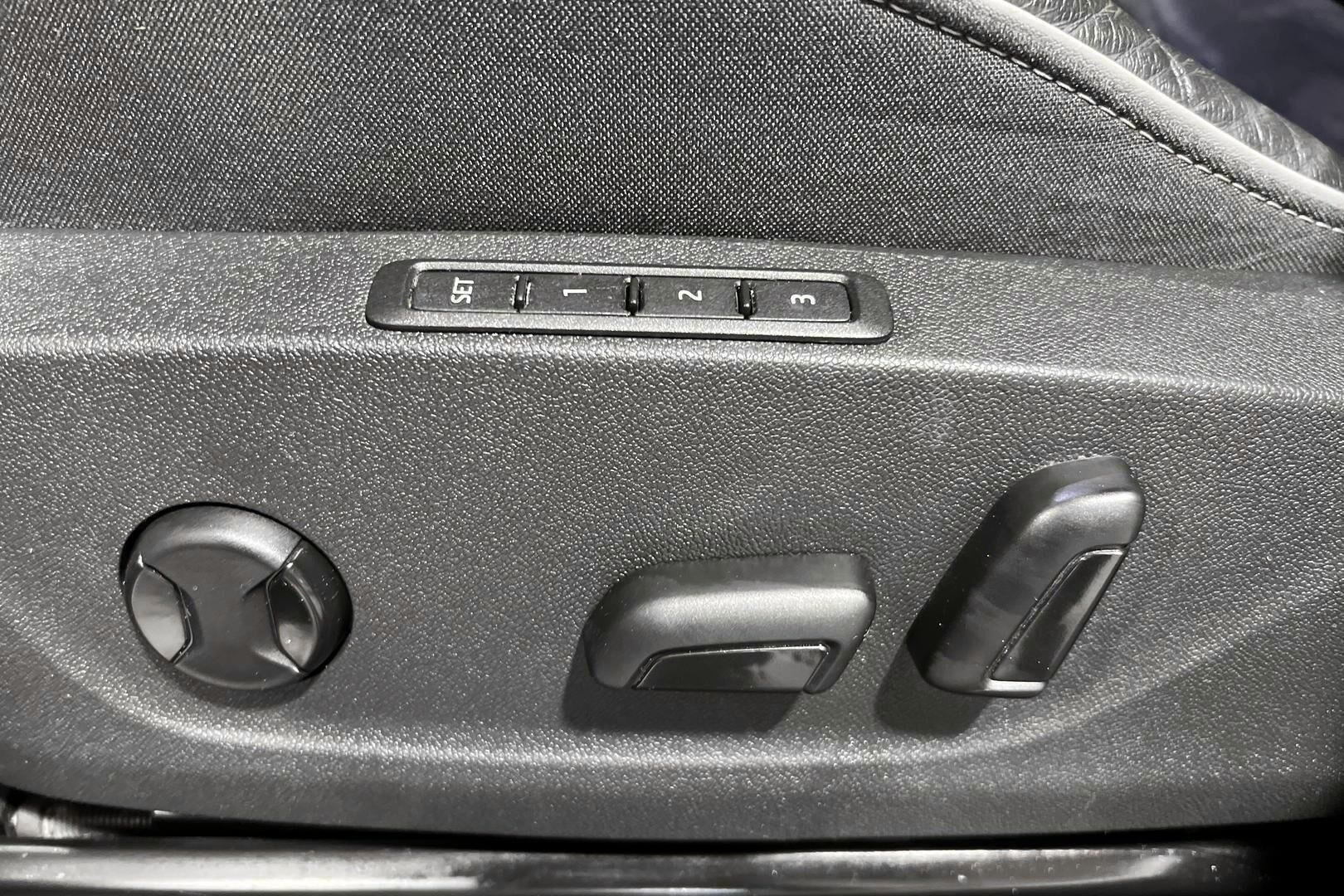SKODA ENYAQ iso kuva 13