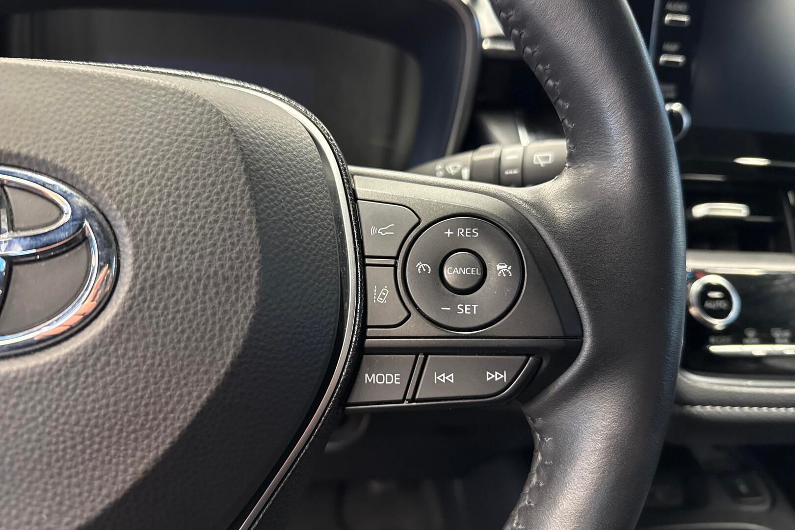 TOYOTA COROLLA iso kuva 23