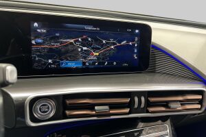 MERCEDES-BENZ EQC esikatselu 9