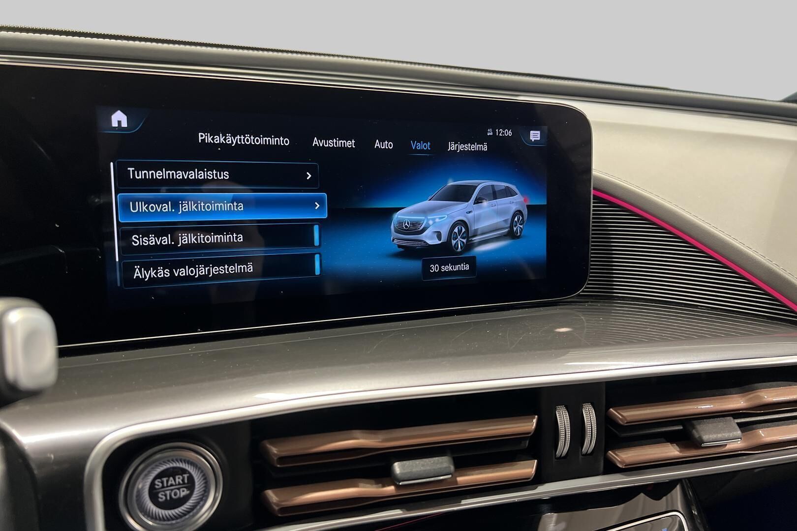 MERCEDES-BENZ EQC iso kuva 14