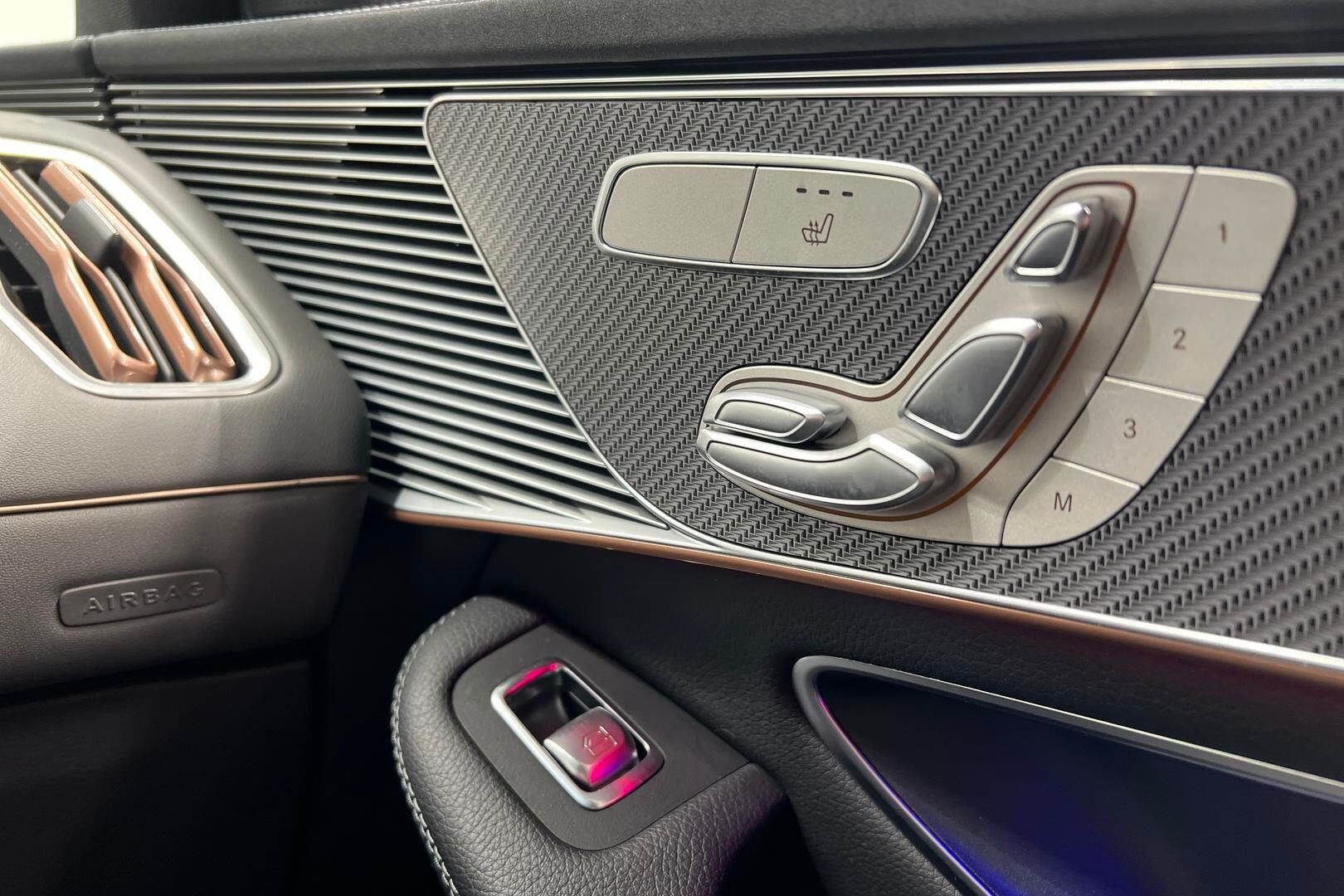 MERCEDES-BENZ EQC iso kuva 20