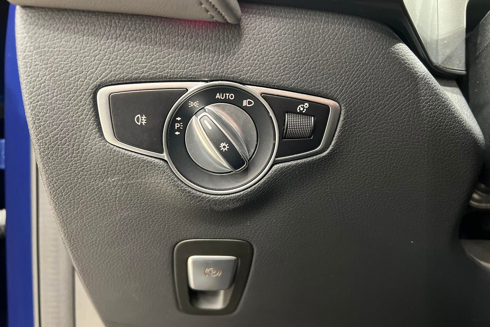 MERCEDES-BENZ EQC iso kuva 36