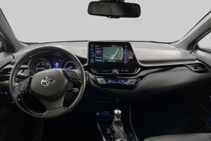 TOYOTA C-HR esikatselu 12
