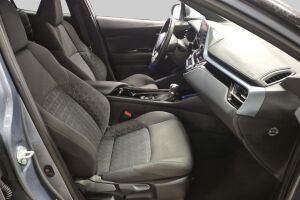 TOYOTA C-HR esikatselu 3