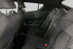 TOYOTA C-HR esikatselu 8