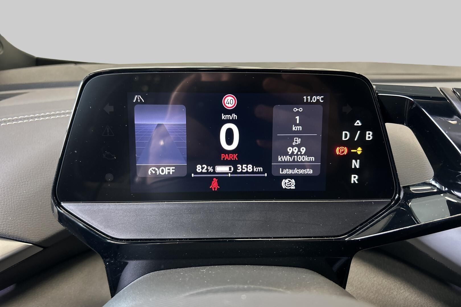 VOLKSWAGEN ID.4 iso kuva 10