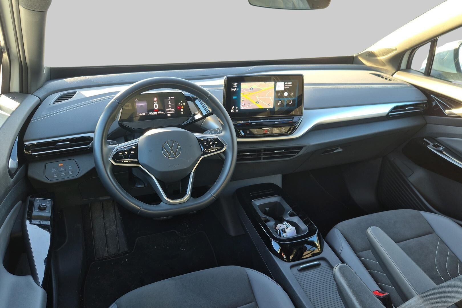 VOLKSWAGEN ID.4 iso kuva 1