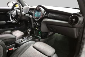 MINI COOPER SE esikatselu 4