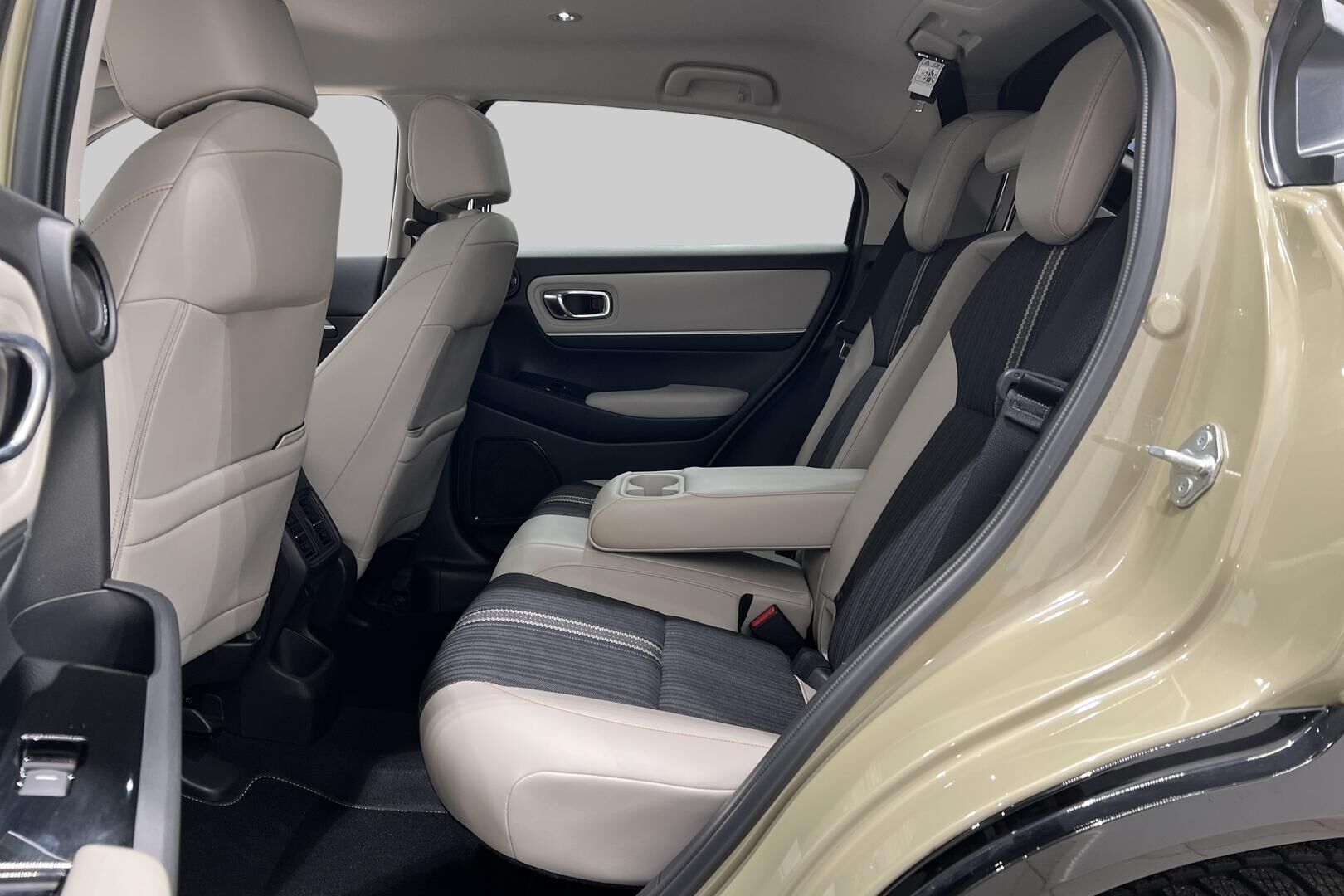 HONDA HR-V iso kuva 4