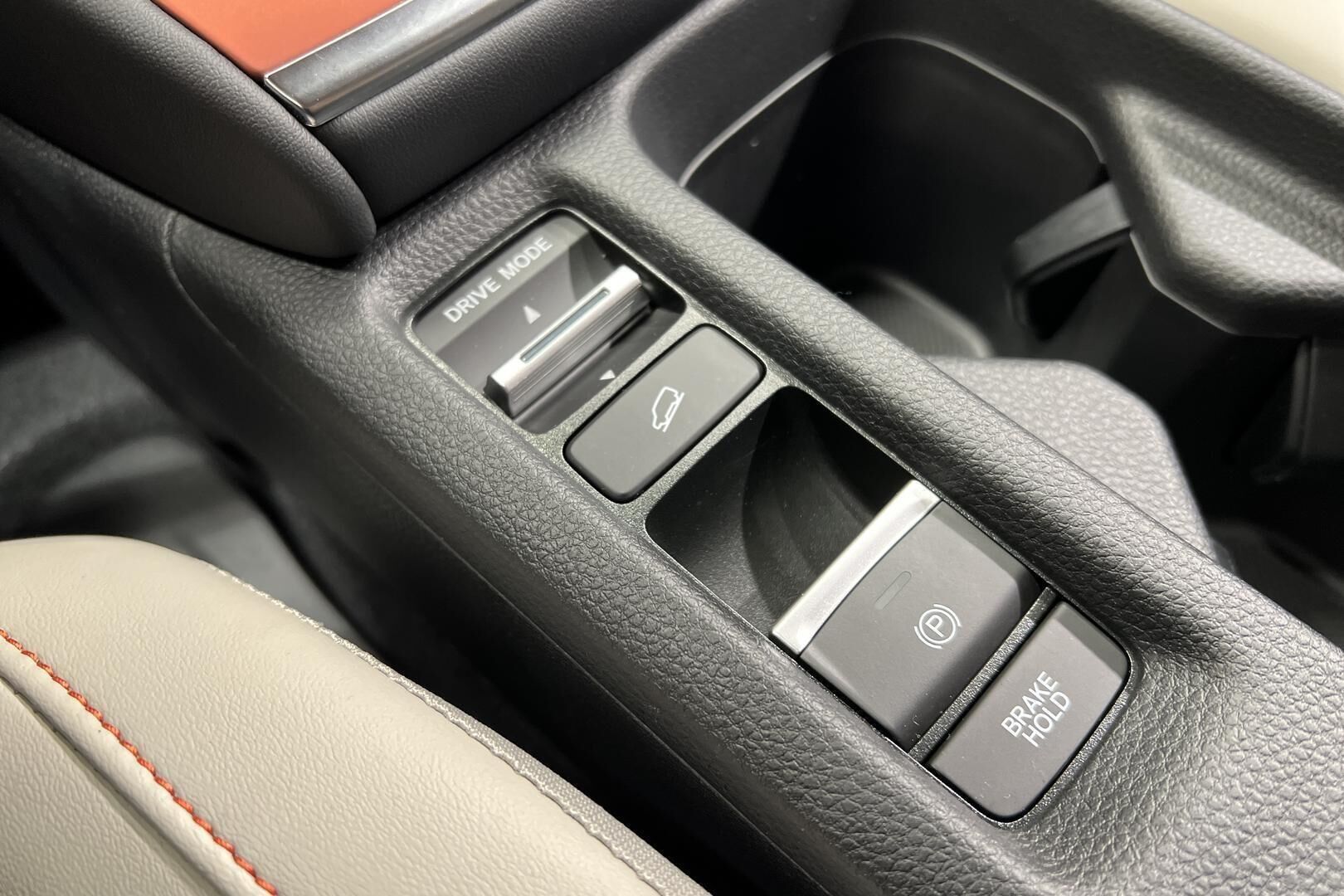 HONDA HR-V iso kuva 6