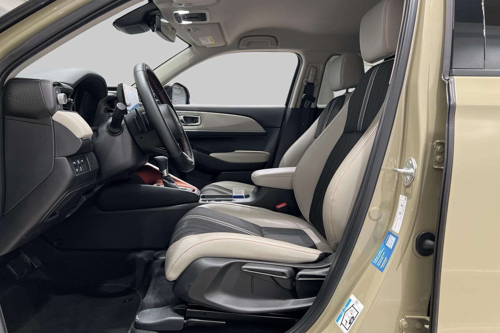 HONDA HR-V iso kuva 3