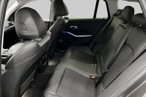 BMW 3-SARJA esikatselu 10