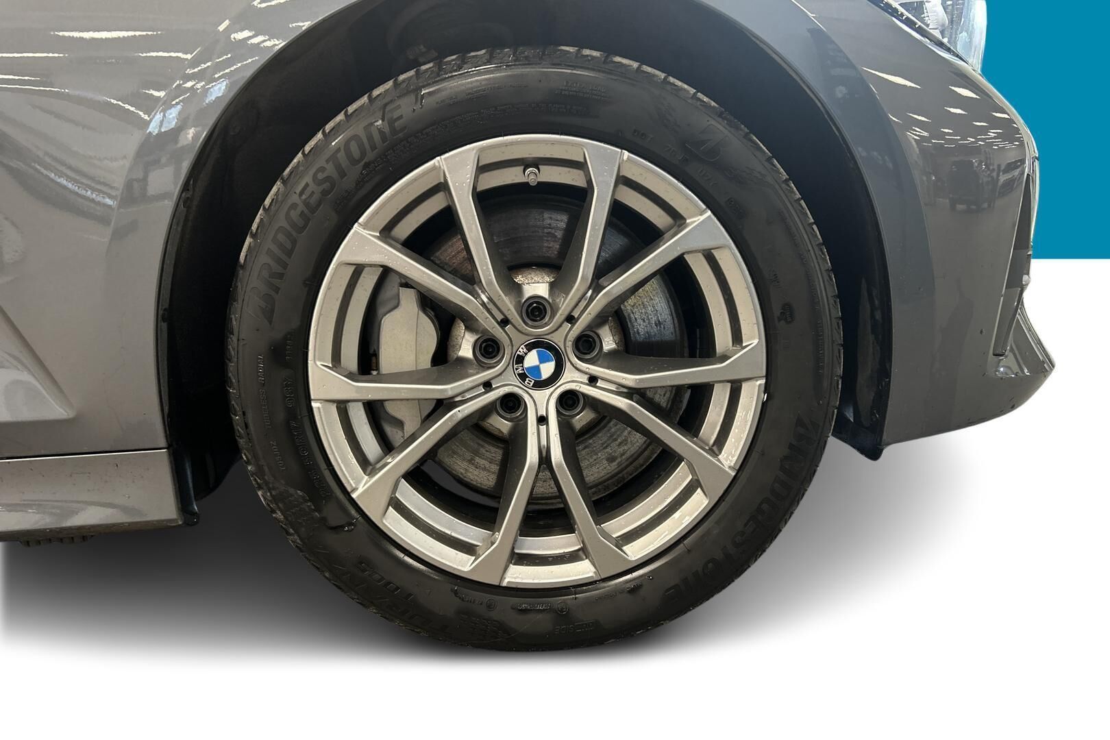 BMW 3-SARJA iso kuva 13
