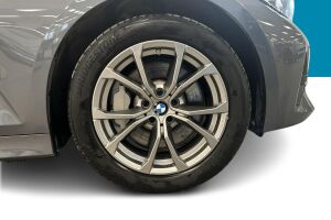 BMW 3-SARJA esikatselu 13