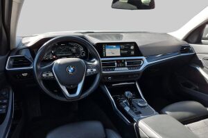 BMW 3-SARJA esikatselu 1