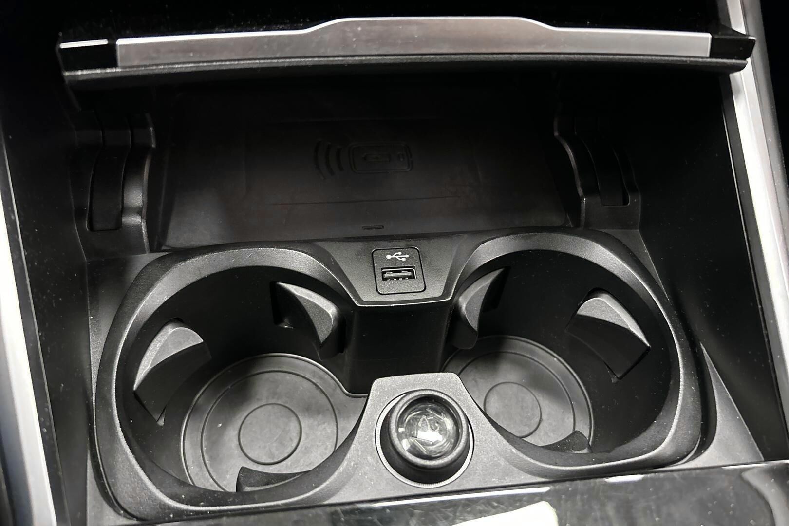 BMW 3-SARJA iso kuva 22