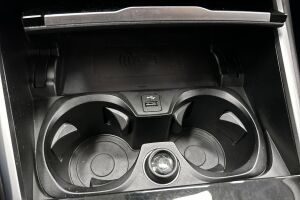 BMW 3-SARJA esikatselu 22