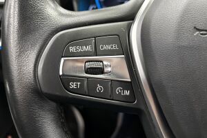 BMW 3-SARJA esikatselu 24