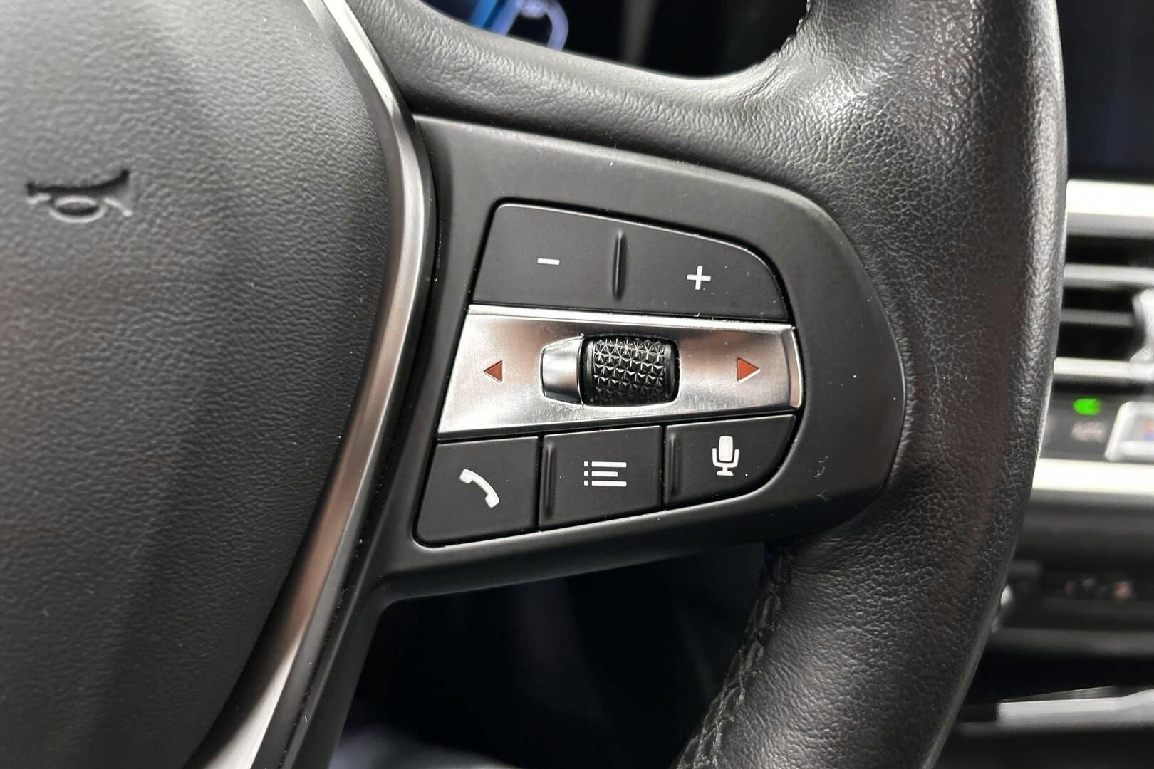 BMW 3-SARJA iso kuva 25