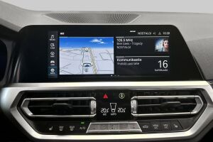 BMW 3-SARJA esikatselu 32