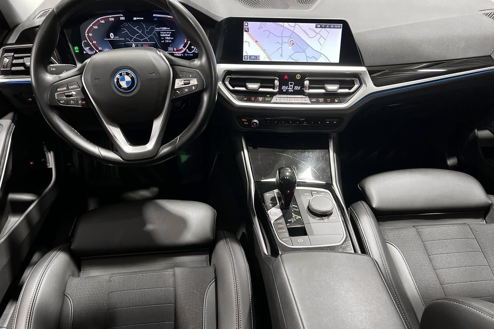 BMW 3-SARJA iso kuva 20