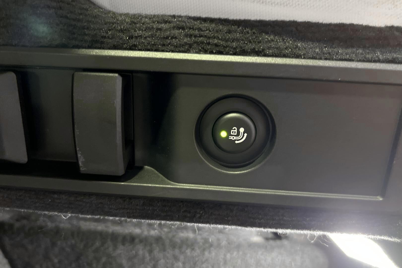 BMW 3-SARJA iso kuva 12