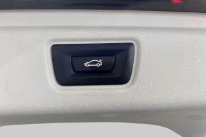 BMW 3-SARJA esikatselu 14