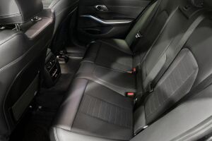 BMW 3-SARJA esikatselu 9