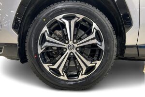 TOYOTA RAV4 Plug-in esikatselu 12