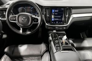 VOLVO V60 esikatselu 9