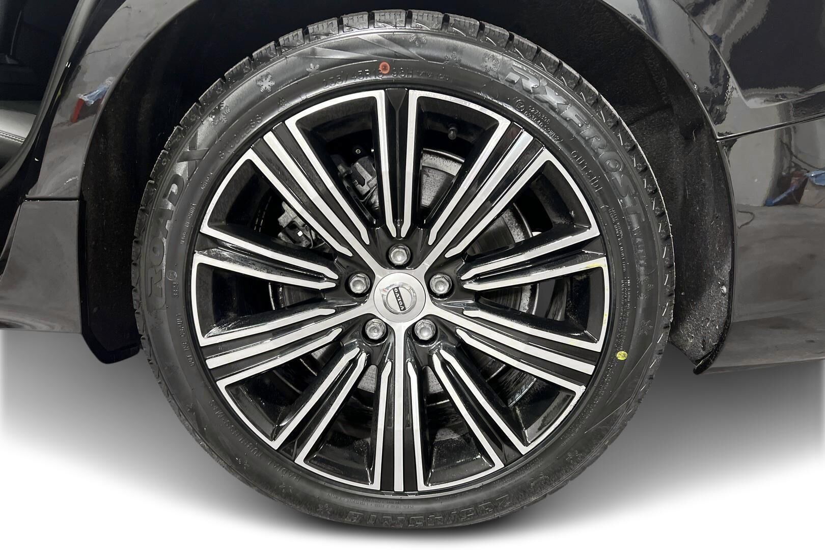 VOLVO V60 iso kuva 11