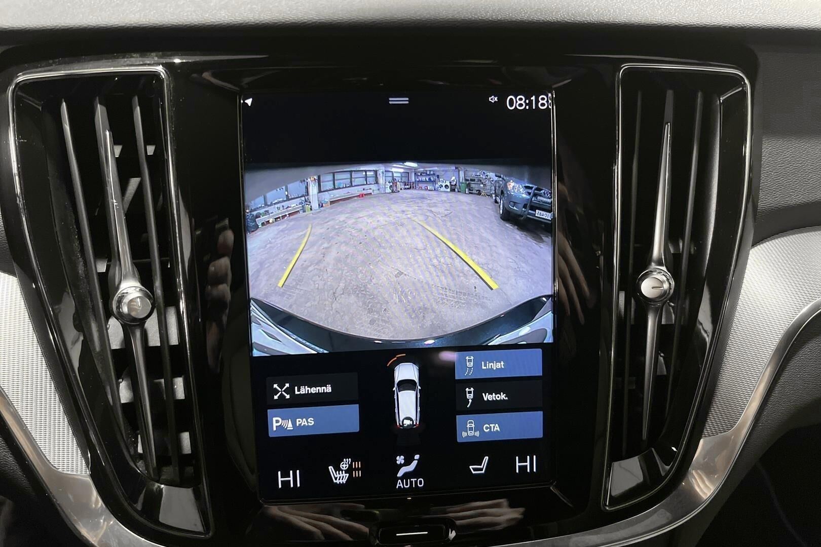 VOLVO V60 iso kuva 22