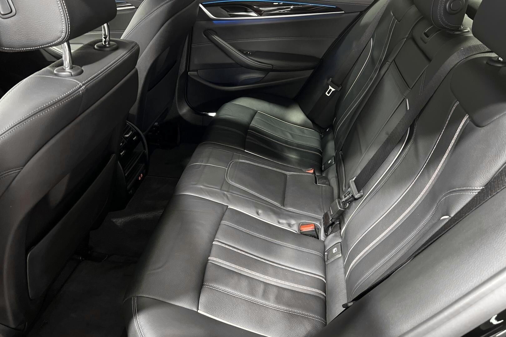 BMW 5-SARJA iso kuva 8