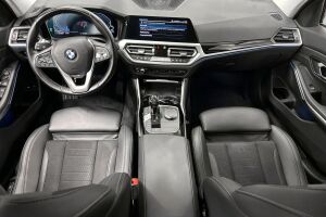 BMW 3-SARJA esikatselu 10