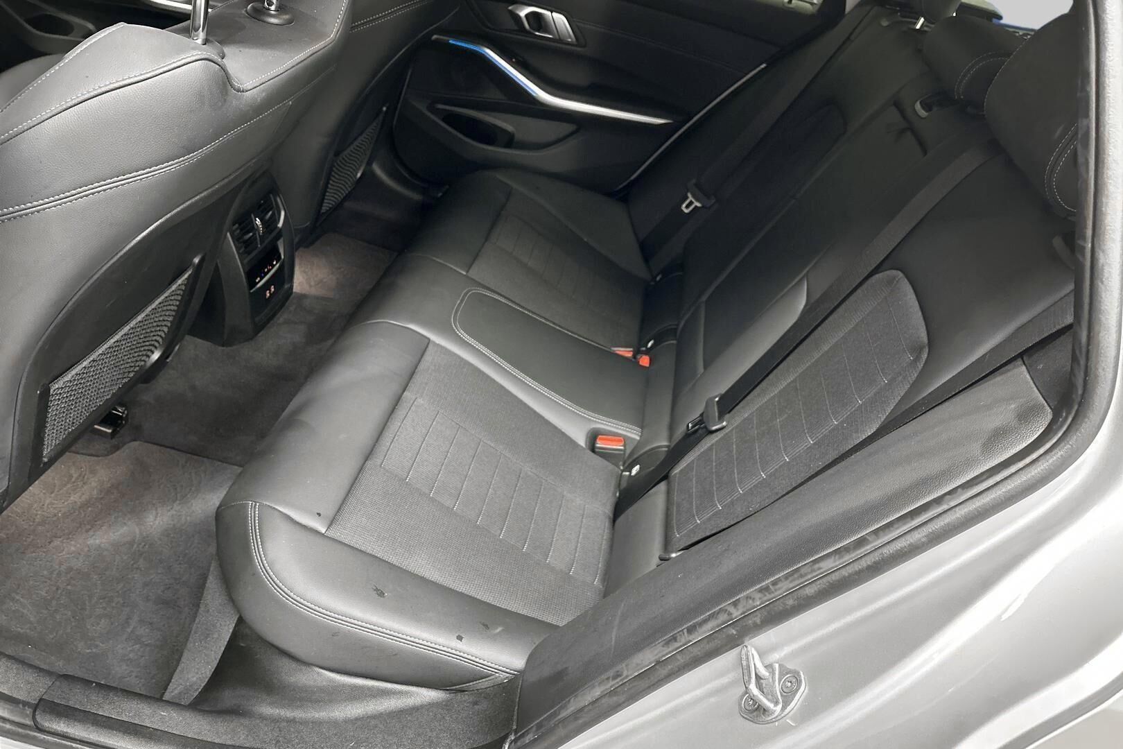 BMW 3-SARJA iso kuva 9