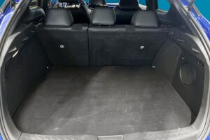 TOYOTA C-HR esikatselu 12