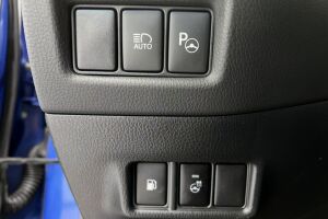 TOYOTA C-HR esikatselu 20