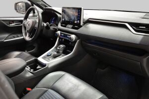 TOYOTA RAV4 esikatselu 4