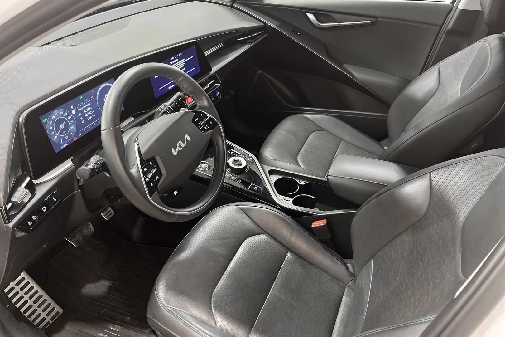 KIA NIRO iso kuva 9