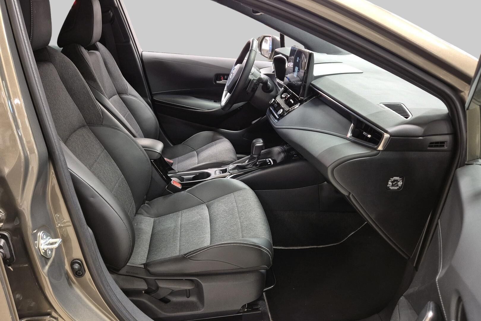 TOYOTA COROLLA iso kuva 1