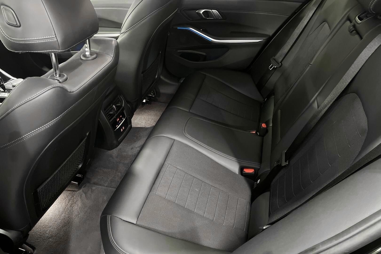 BMW 3-SARJA iso kuva 10