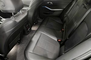 BMW 3-SARJA esikatselu 11