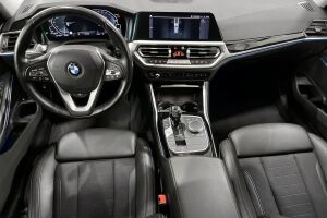 BMW 3-SARJA esikatselu 11