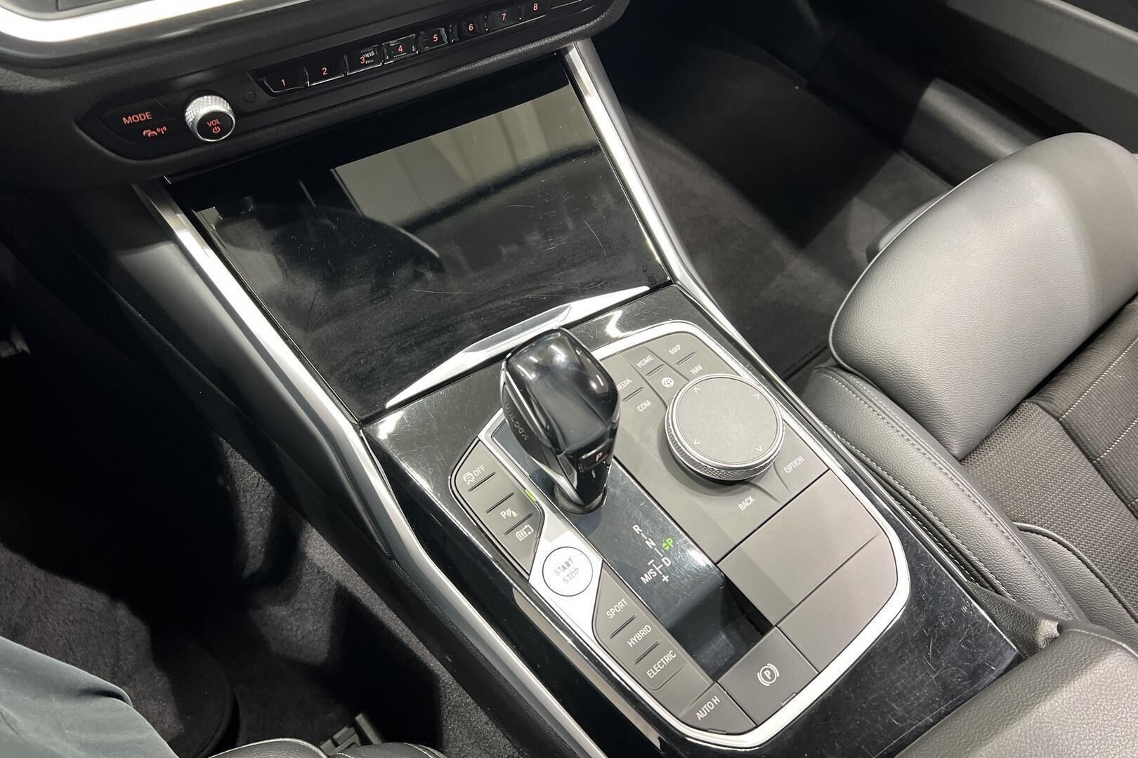 BMW 3-SARJA iso kuva 18