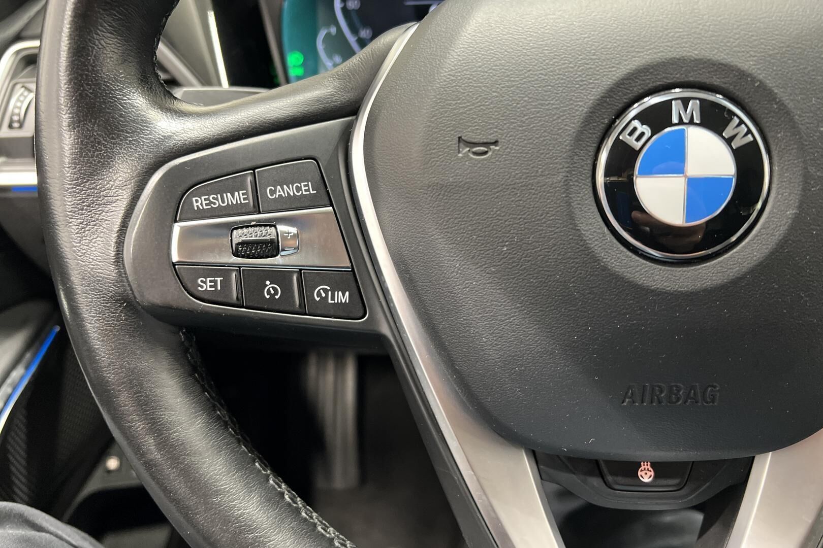 BMW 3-SARJA iso kuva 22