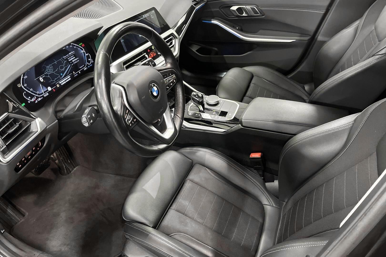 BMW 3-SARJA iso kuva 9