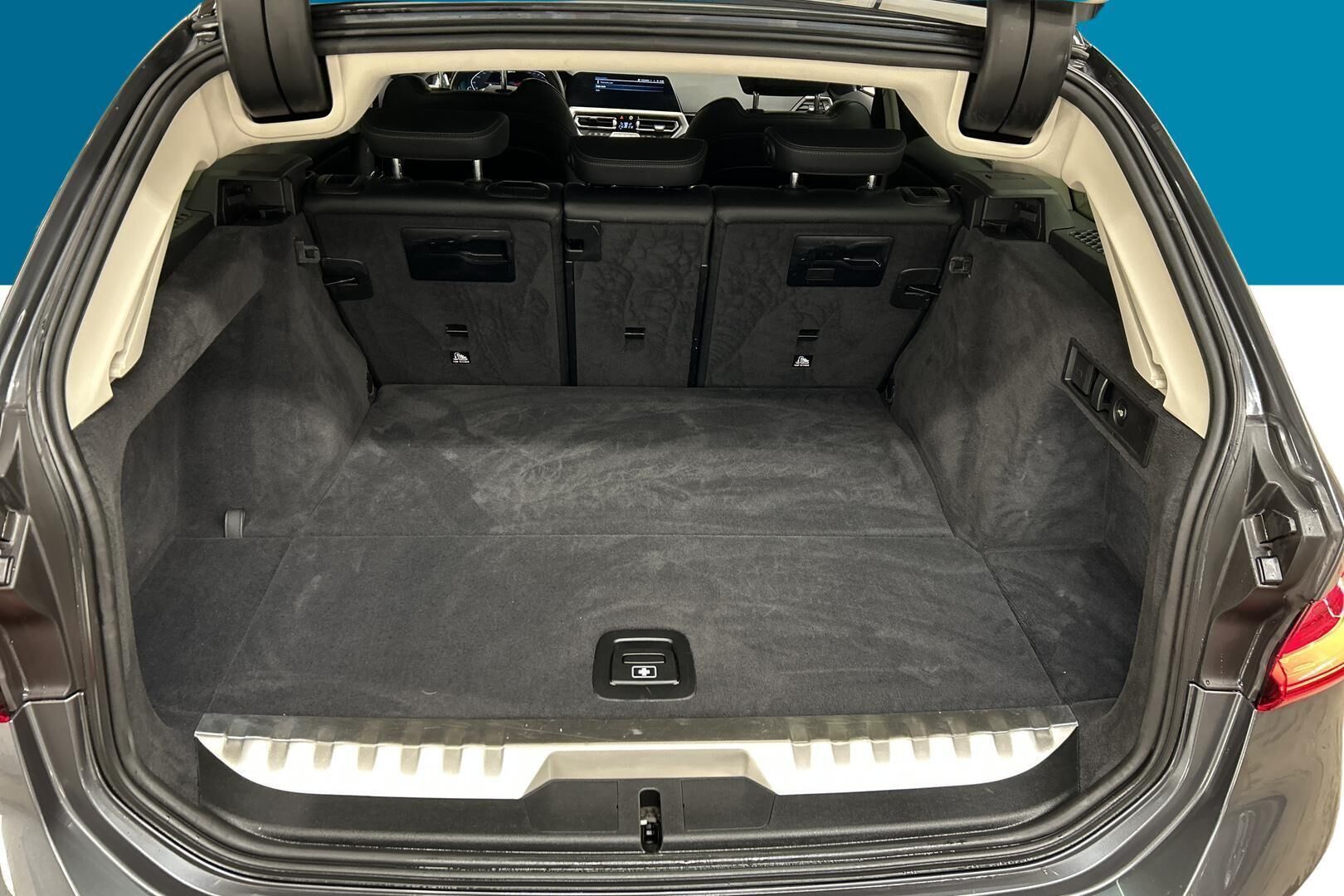 BMW 3-SARJA iso kuva 13