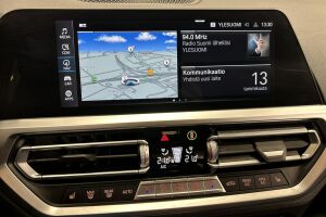 BMW 3-SARJA esikatselu 14