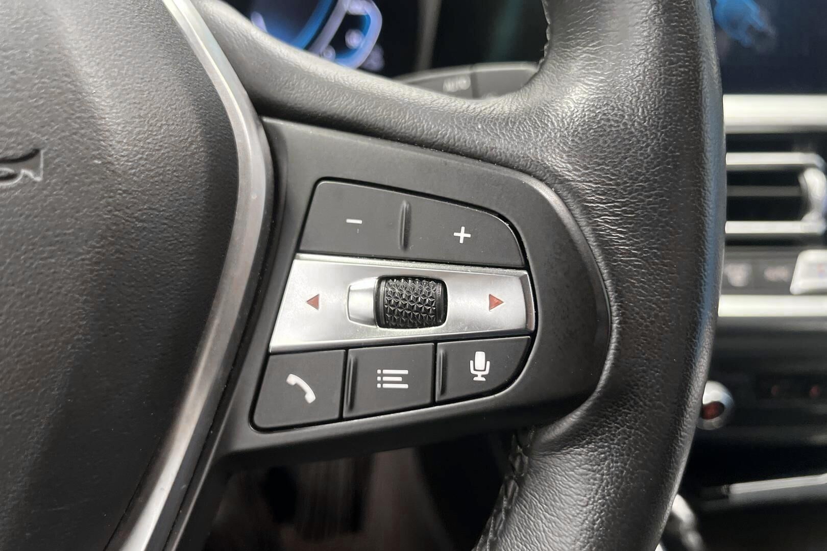 BMW 3-SARJA iso kuva 17