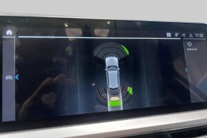 BMW 3-SARJA esikatselu 18